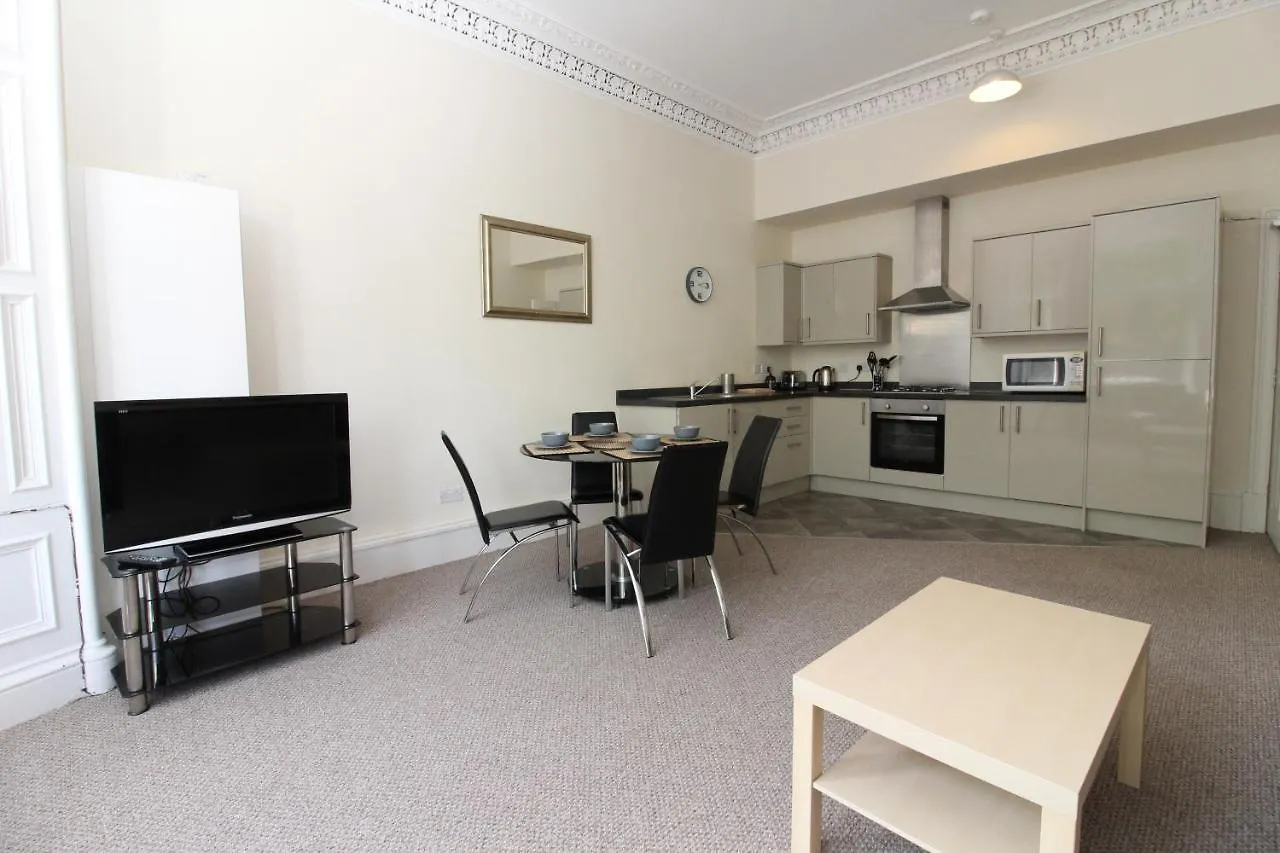 Central Two Bedroom Victorian Apartment With Free Parking 에든버러